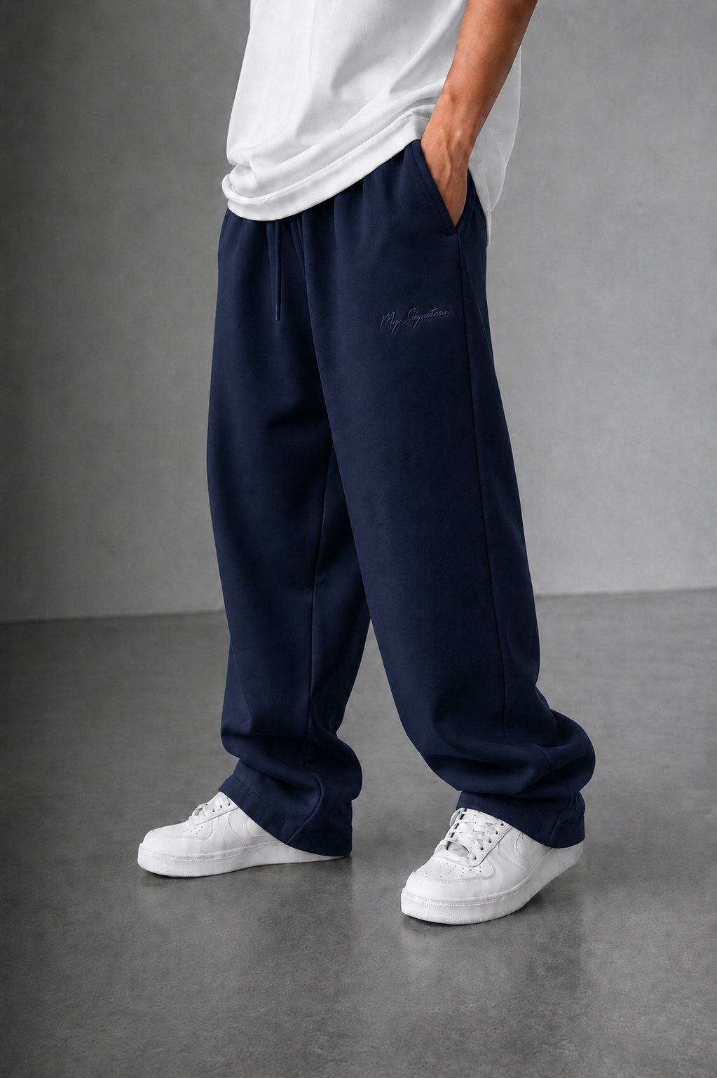 THE SIGNATURE BLUE BEGGY JOGGERS