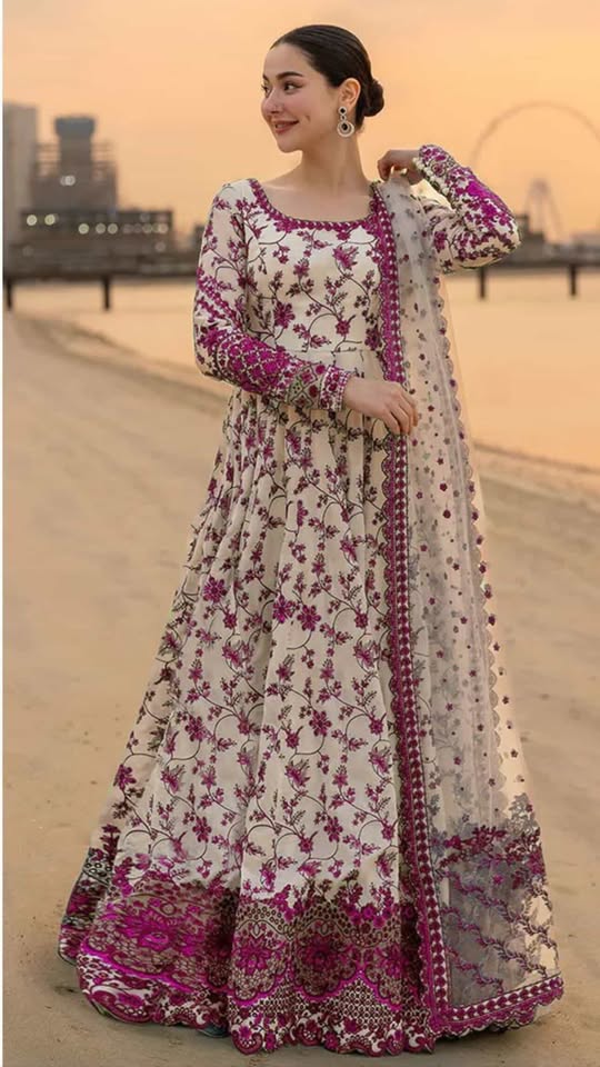E.SIGNATURE FLORAL EMBROIDERED MAXI DRESS-LUXURY WOMEN'S COLLECTION