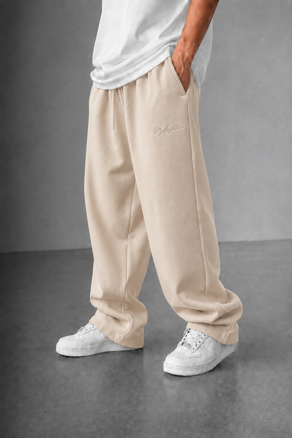 THE SIGNATURE BEIGE BEGGY JOGGERS