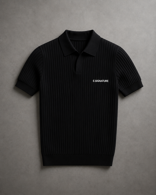 The Signature Black T-SHIRT
