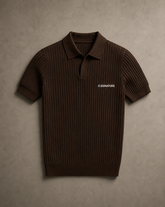 THE SIGNATURE BROWN T-SHIRT