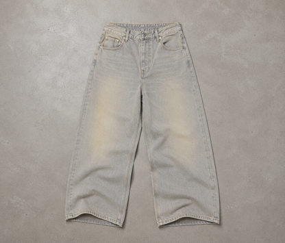 E.SIGNATURE LIGHT WASH BAGGY JEANS